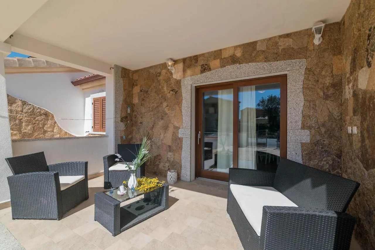 Holiday home Villetta Bianca San Teodoro
