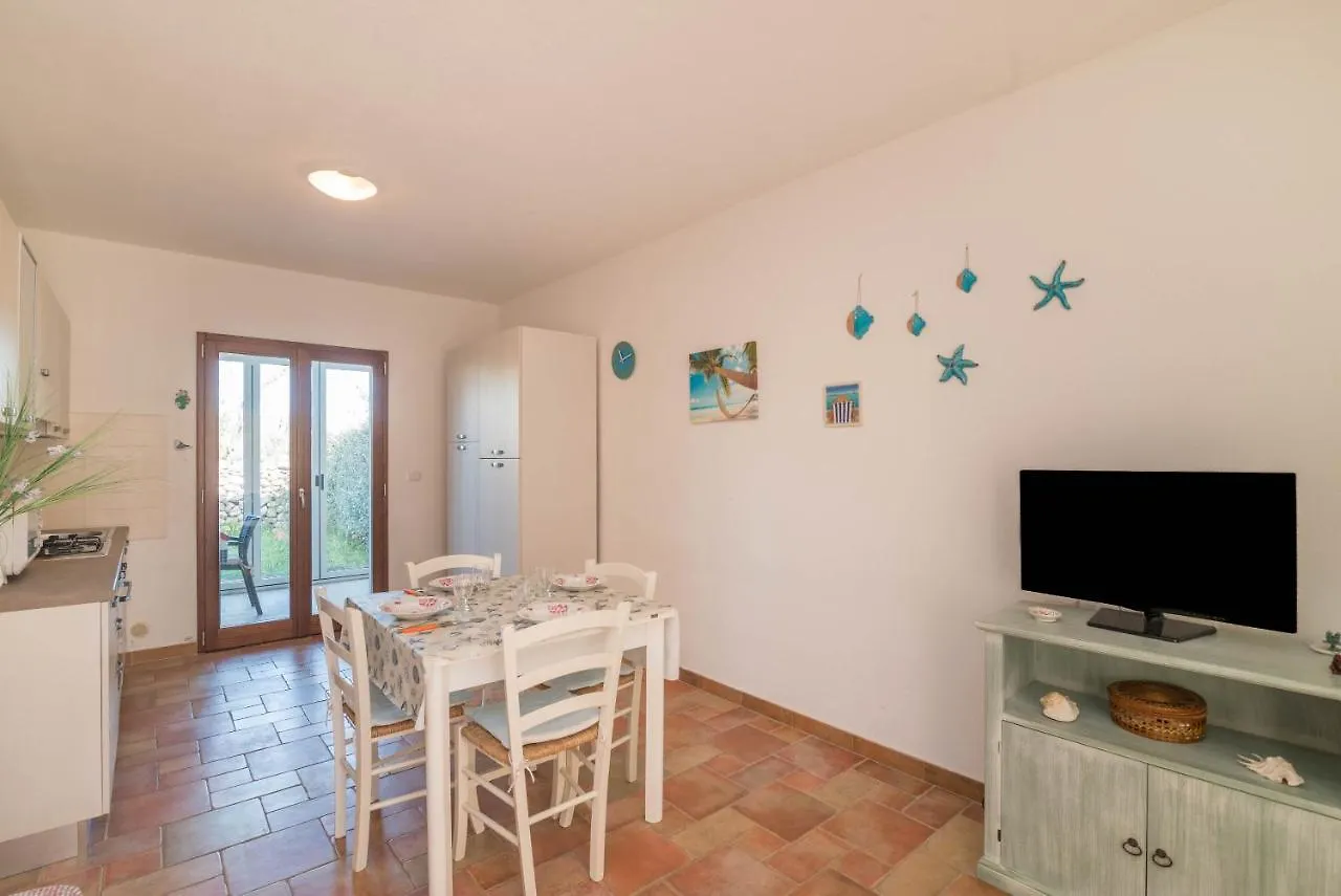 Villetta Bianca San Teodoro  Holiday home